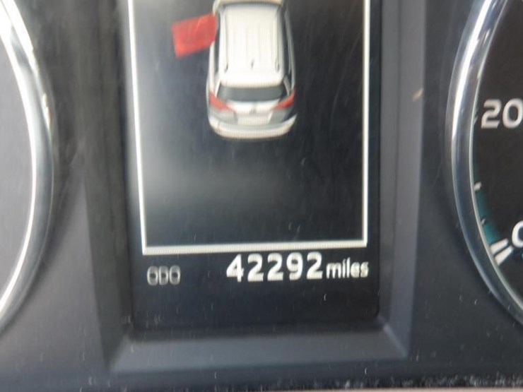 2016-toyota-rav4-image-16
