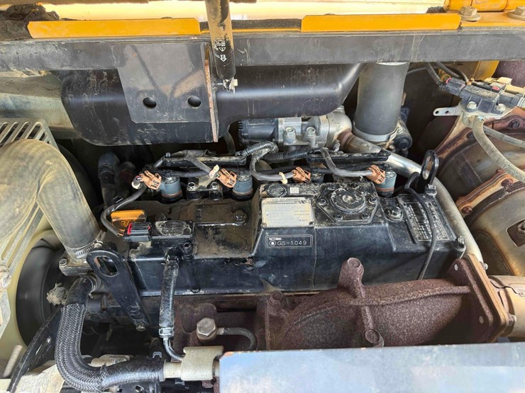 2015-deere-75g-image-12