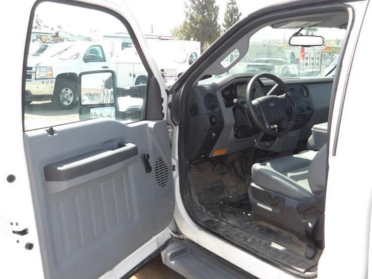 2013-ford-f350-image-15