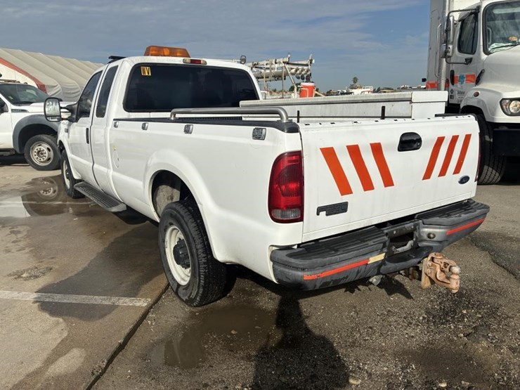 2004-ford-f250-image-4