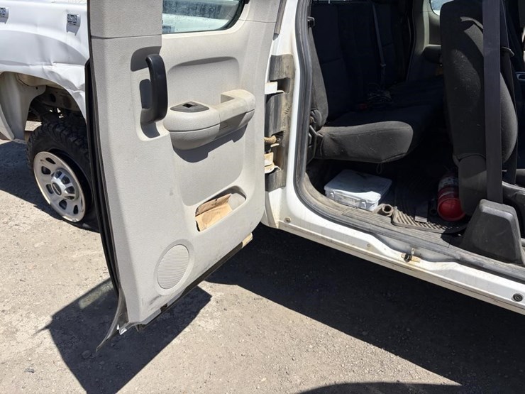 2012-gmc-sierra-2500hd-image-11