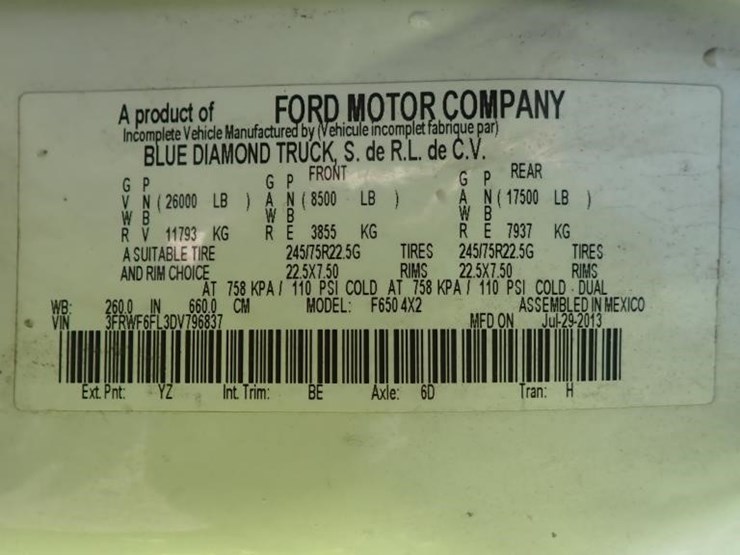 2013-ford-f650-image-23