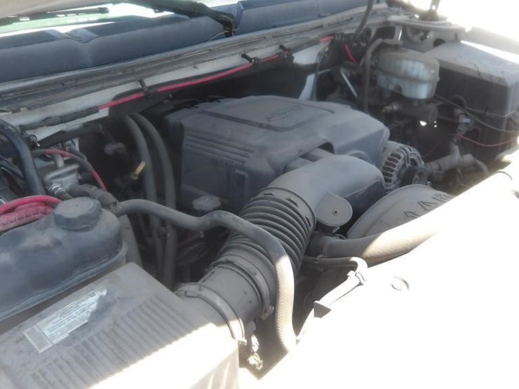 2008-chevrolet-silverado-2500-image-10