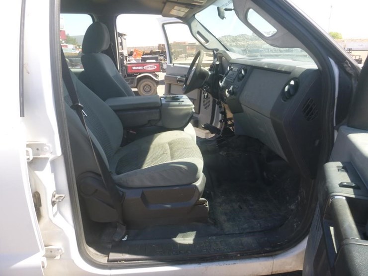 2011-ford-f350-image-11