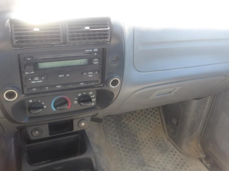 2010-ford-ranger-image-19