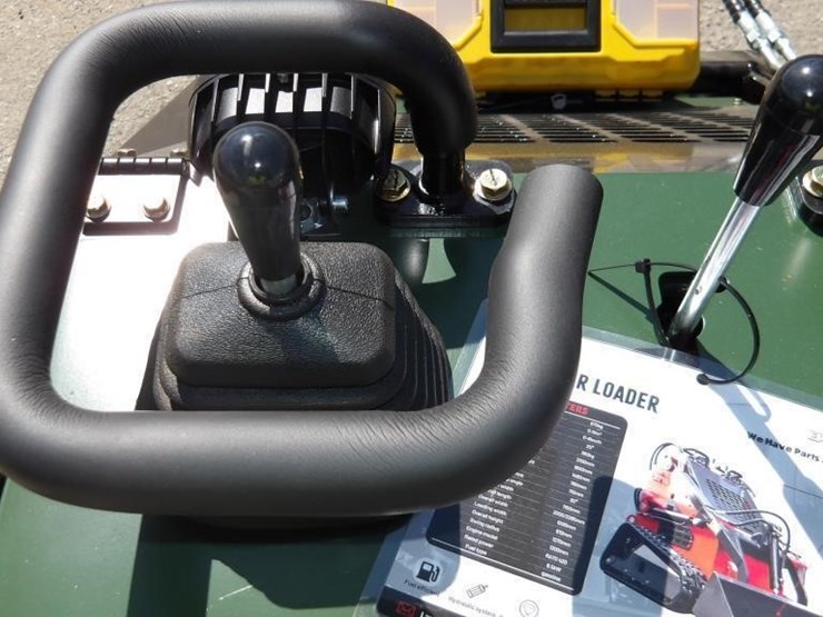 2026-zjz-380-skid-steer-track-loader-image-16