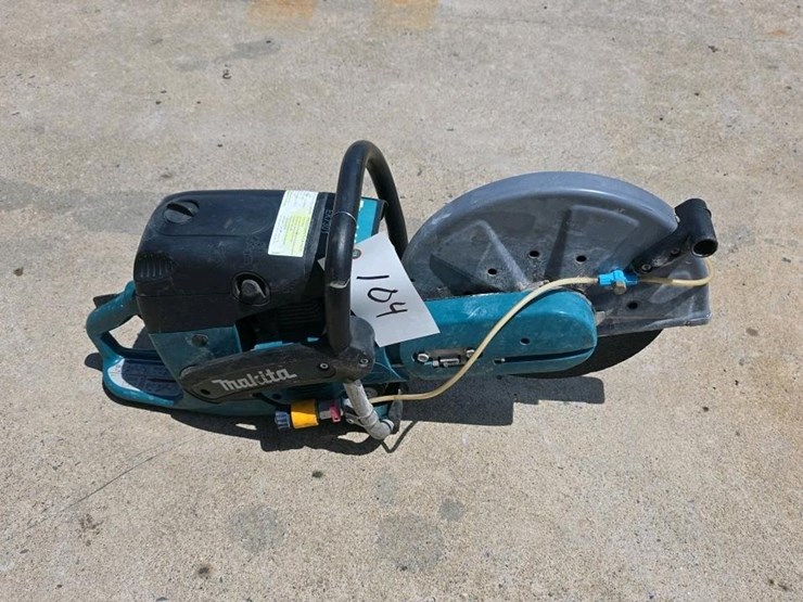 #104-•-makita-ek7301-concrete-saw-image-3