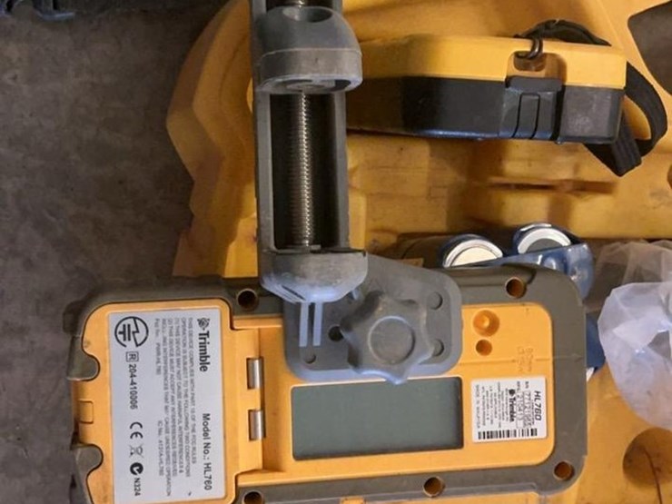 #518-•-trimble-laser-leveling-system-image-10