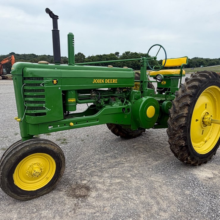 1950 JOHN DEERE B