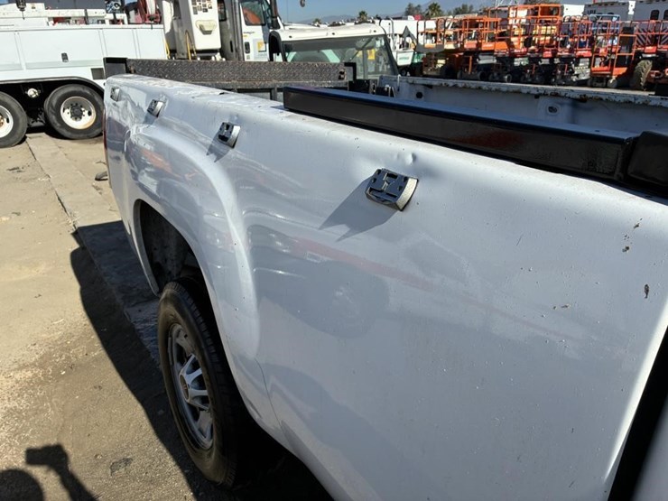 2012-gmc-sierra-2500hd-image-9