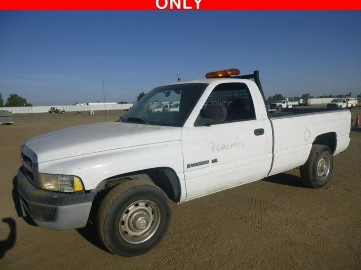 2001-dodge-ram-2500-image-1