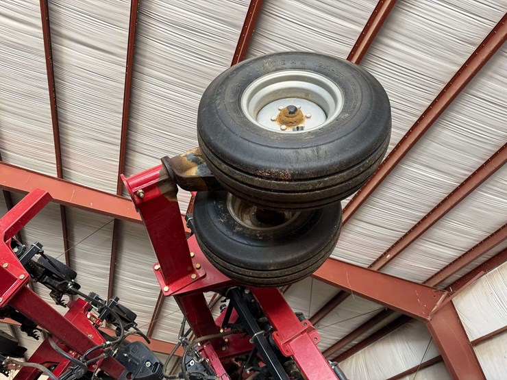 2014-case--ih-500t-air-drill-image-25