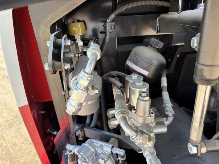 2022-takeuchi-tb235-2-image-48