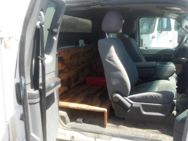 2015-ford-f450-image-16