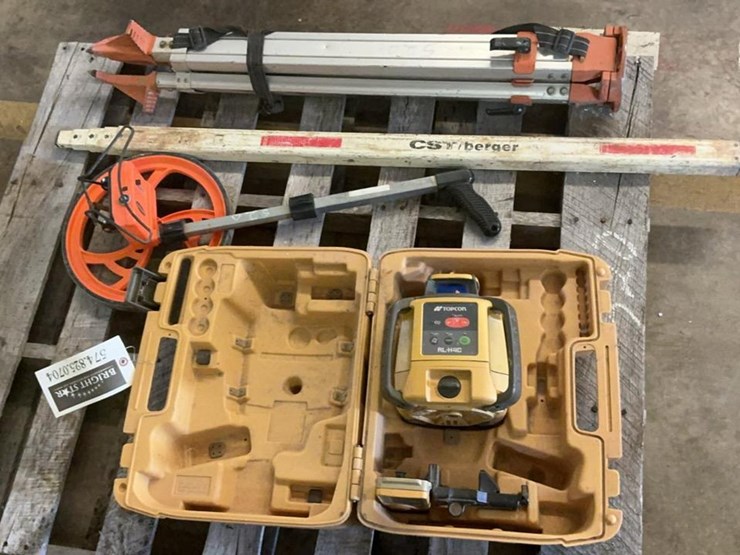 #520-•-2015-topcon-laser-level-image-1