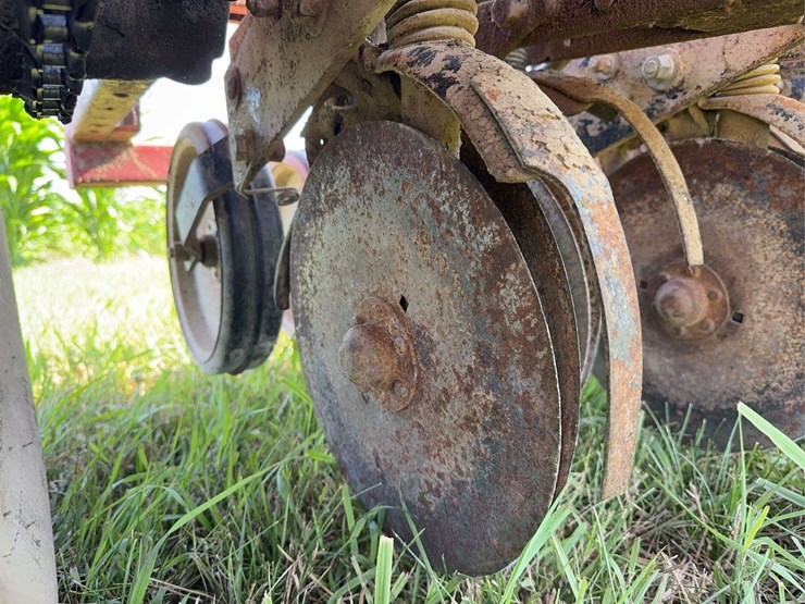 case-ih-5100-image-16