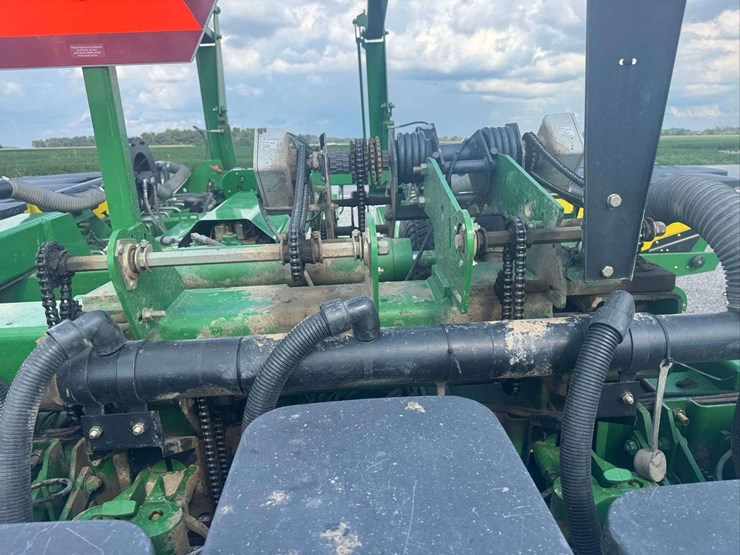 1999-john-deere-1780-image-42