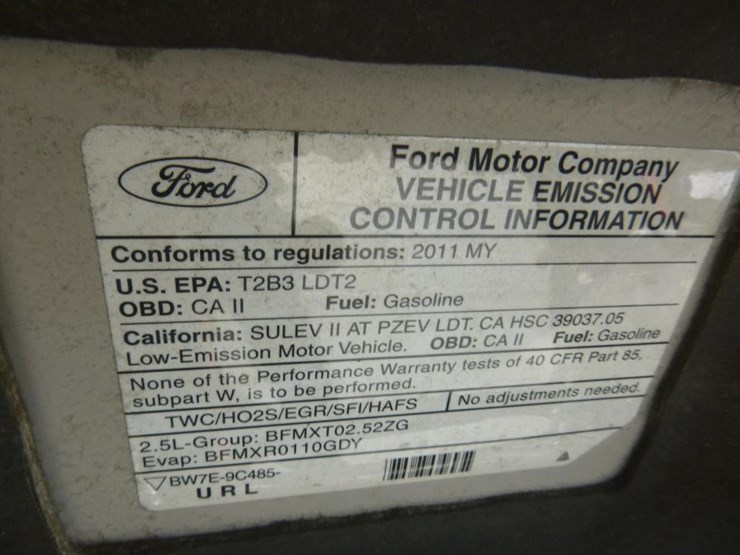 2011-ford-escape-image-12