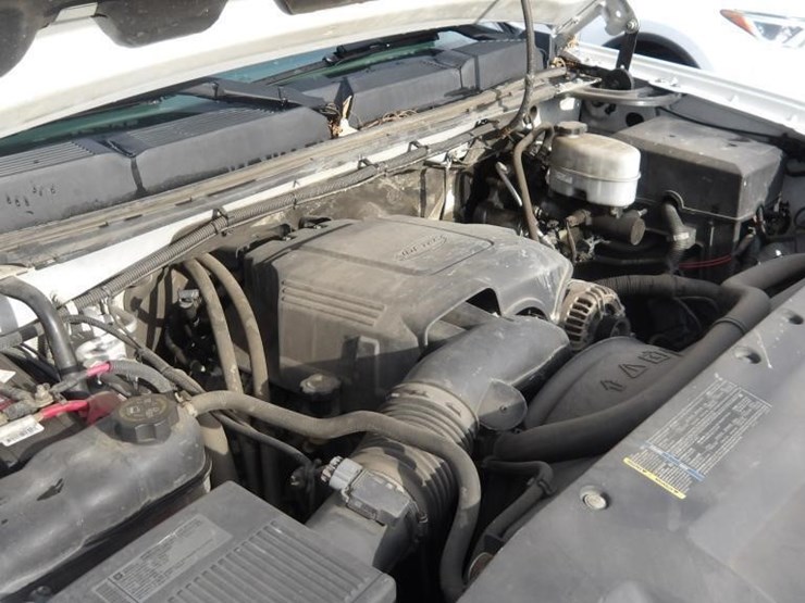 2010-chevrolet-silverado-2500-image-9