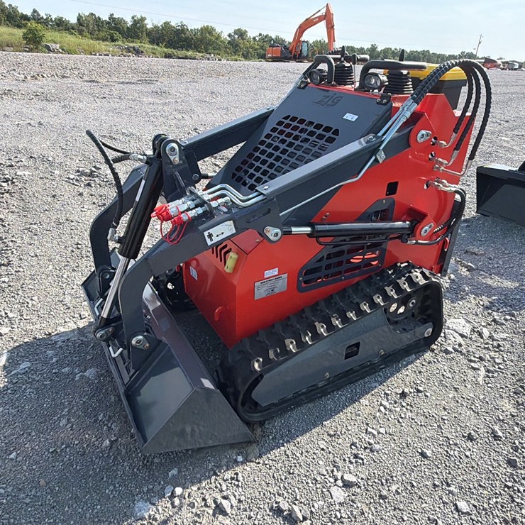 #38 • NEW ZJG ZJ-380 MINI SKID LOADER