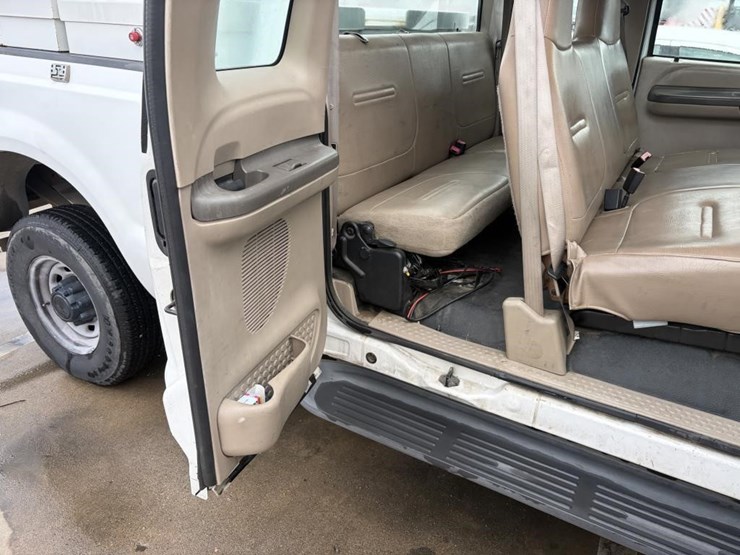 2002-ford-f250-image-11