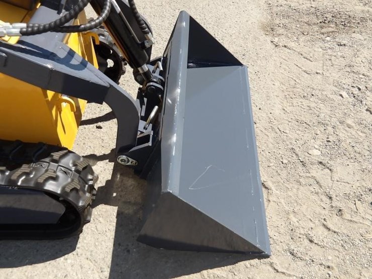 2026-zjz-380-skid-steer-track-loader-image-6