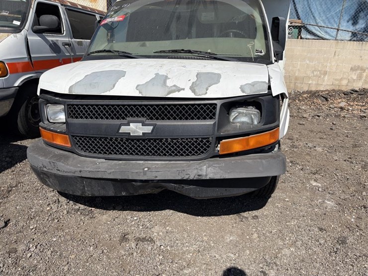 2006-chevrolet-express-g3500-image-8