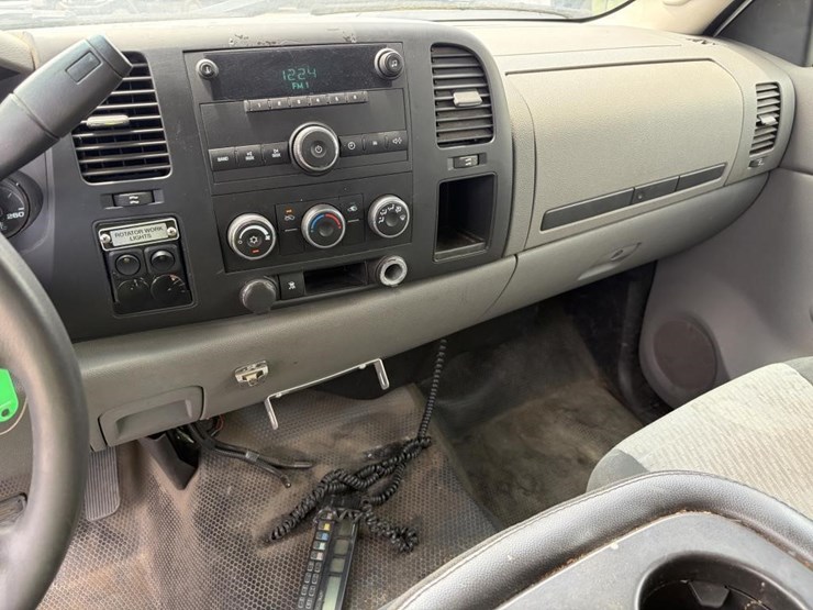 2008-chevrolet-silverado-1500-image-18