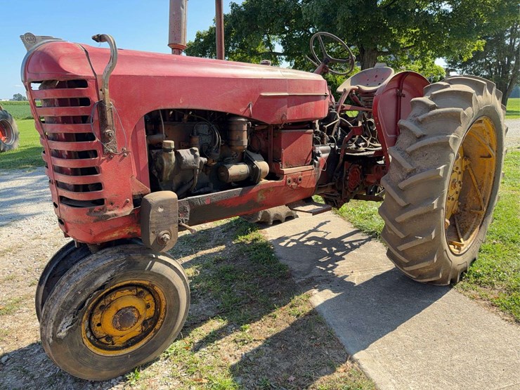 massey-harris-444-image-38