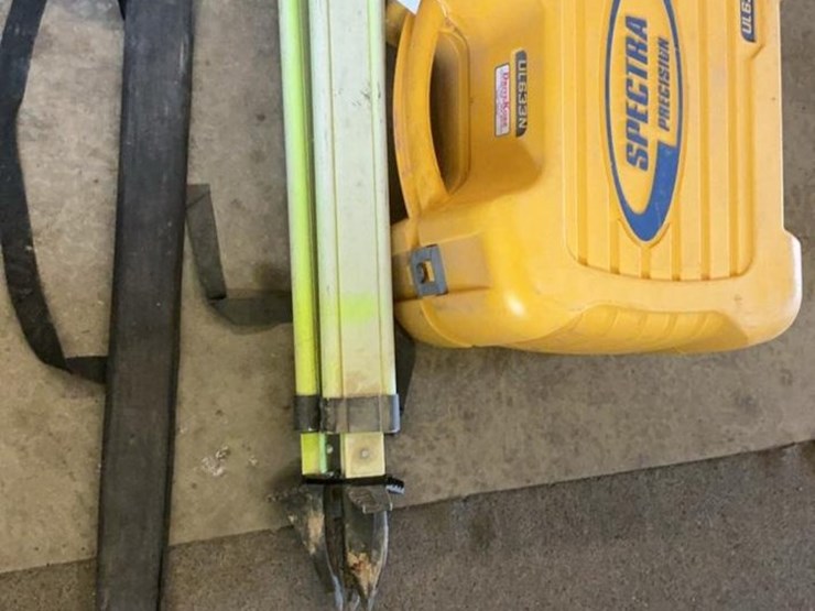 #518-•-trimble-laser-leveling-system-image-2