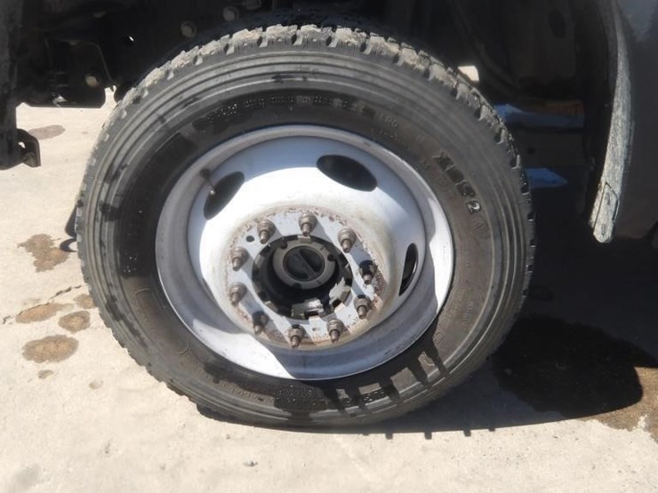 2012-ford-f550-image-6