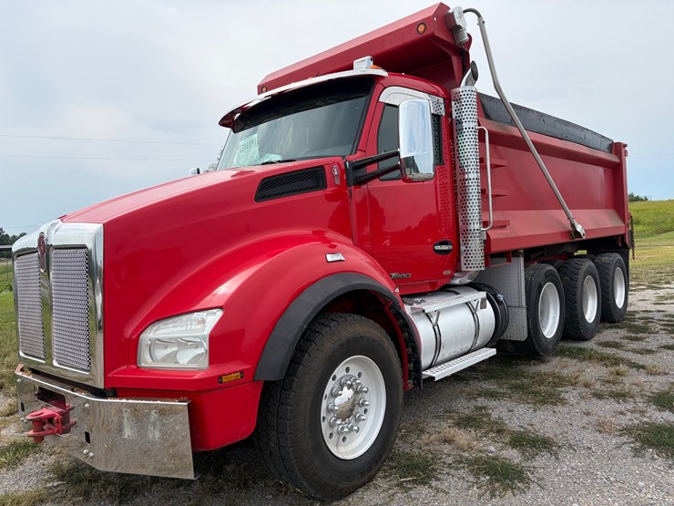 2016-kenworth-t880-image-1