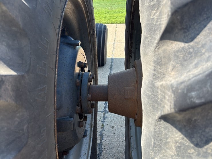 case-ih-7130-image-30