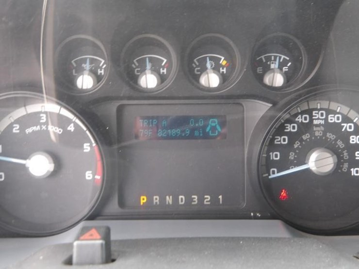 2011-ford-f550-image-22