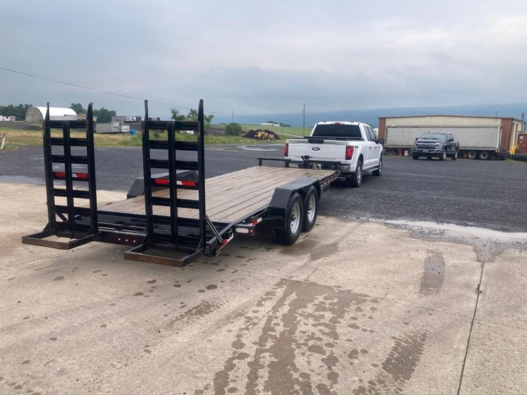 #401-•-2020-fox-trail-equipment-trailer-image-4