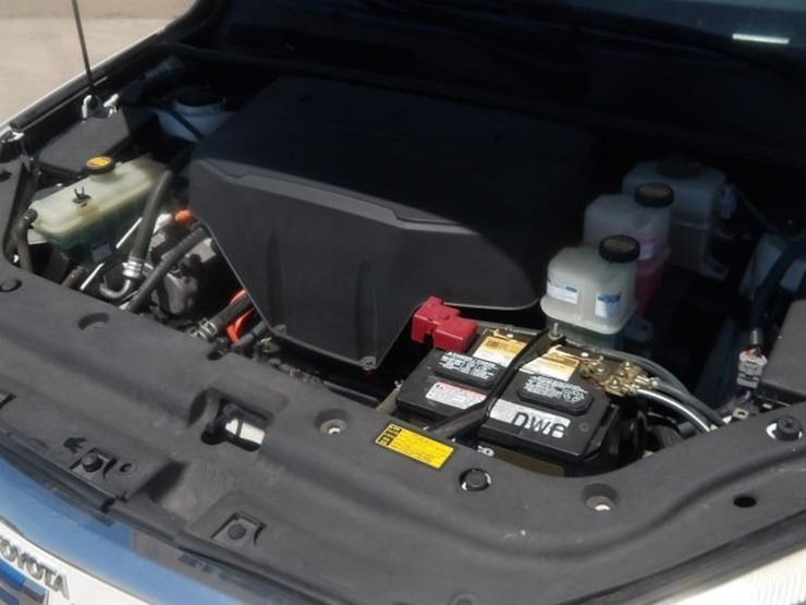 2012-toyota-rav4-image-7