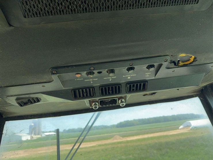 john-deere-7720-titan-ii-image-50