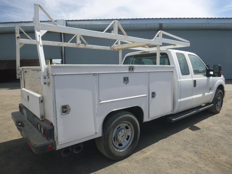 2014-ford-f350-image-3