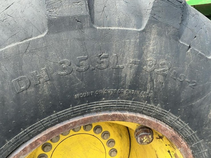 2012-deere-848h-image-78