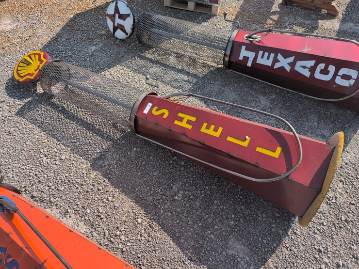 #55-•-vintage-shell-gas-pump-yard-decor-image-1