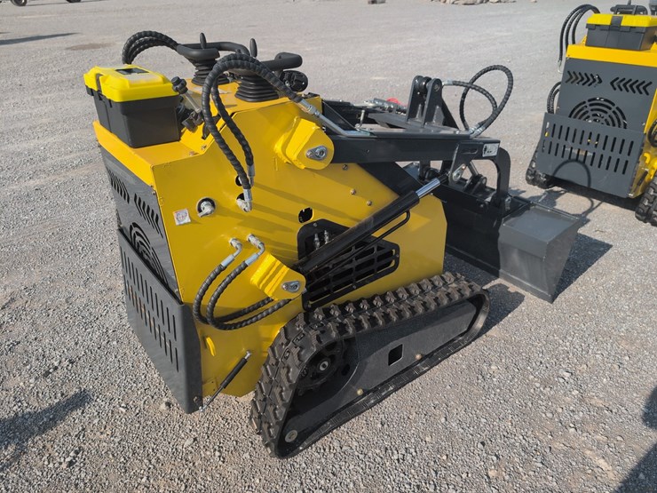 #43-•-new-zjg-zj-380-mini-skid-loader-image-3