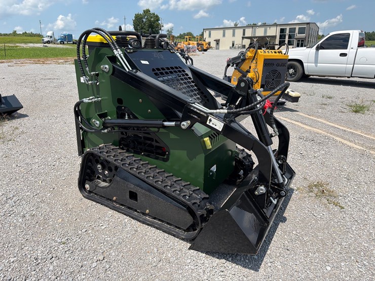 #15-•-new-zjg-zj-380-mini-skid-steer-image-1