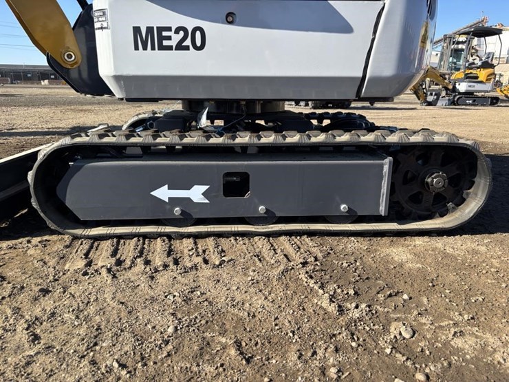 2026-me20-hydraulic-excavator-image-13