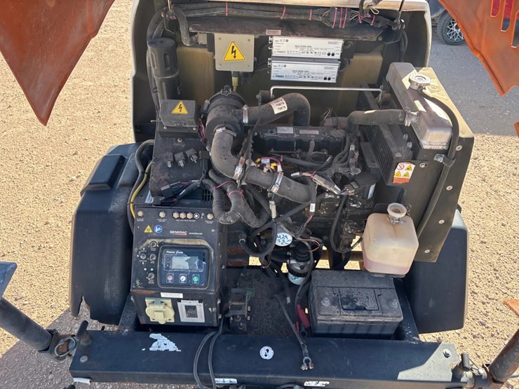 2017-generac-mobile-products-mlt6smds-6kw-s/a-bumper-pull-light-tower-image-5