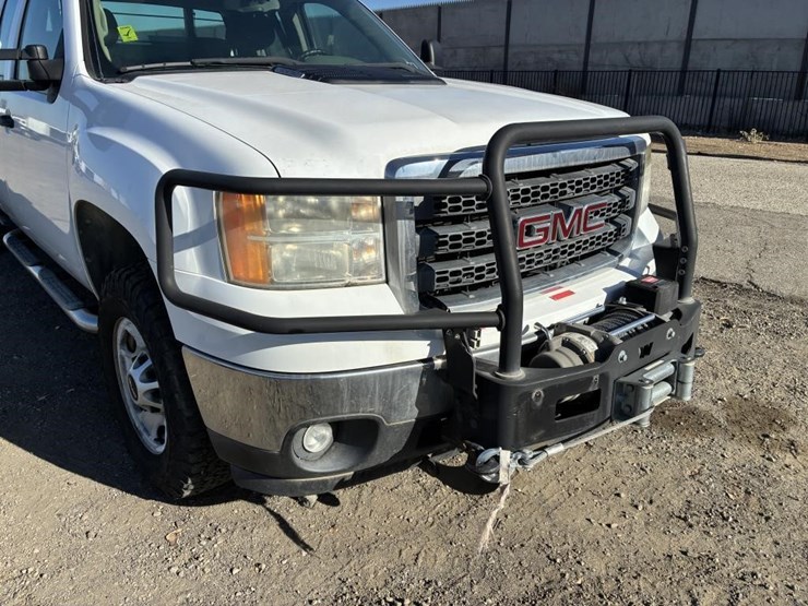 2012-gmc-sierra-2500hd-image-15