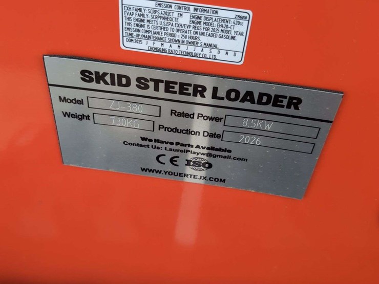 zjg-mini-skid-steer-loader-zj-380-(red)---15hp---hand-control-is-bent-please-review-photos-image-8