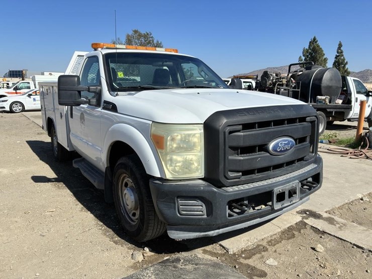 2011-ford-f350-image-2
