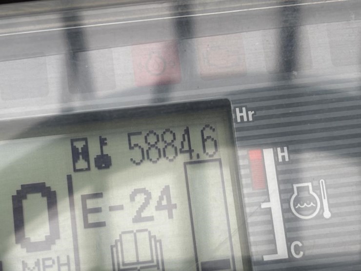 2020-caterpillar-2c6000-image-38