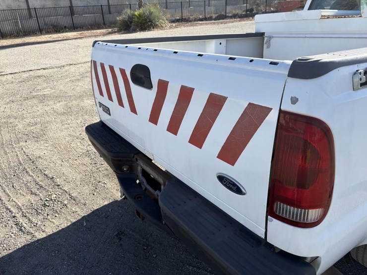 2001-ford-f250-image-13