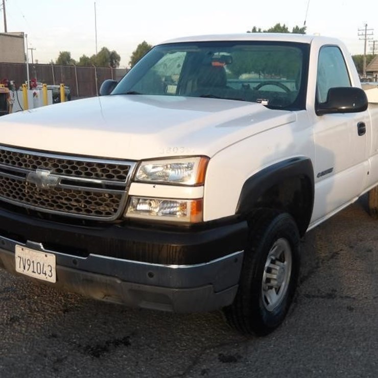 2005 CHEVROLET SILVERADO 2500